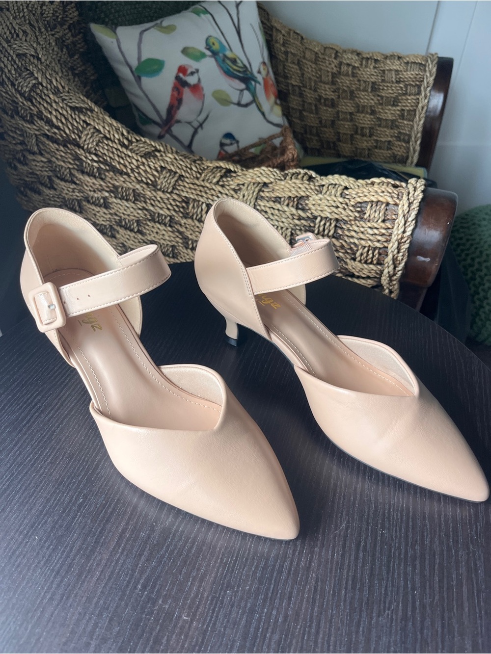 Women’s Nude Pointed-Toe Mary Jane Heels